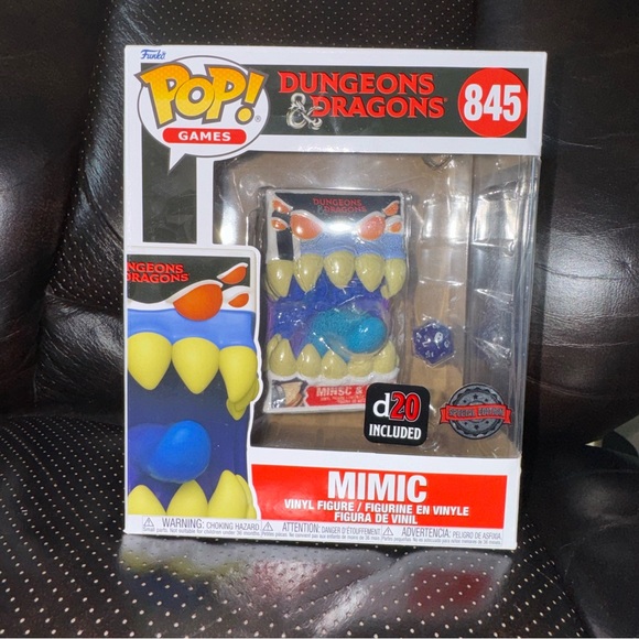 Gamestop Exclusive Funko POP! and Die: Dungeons and Dragons Mimic 6-inch D20 - Picture 9 of 9